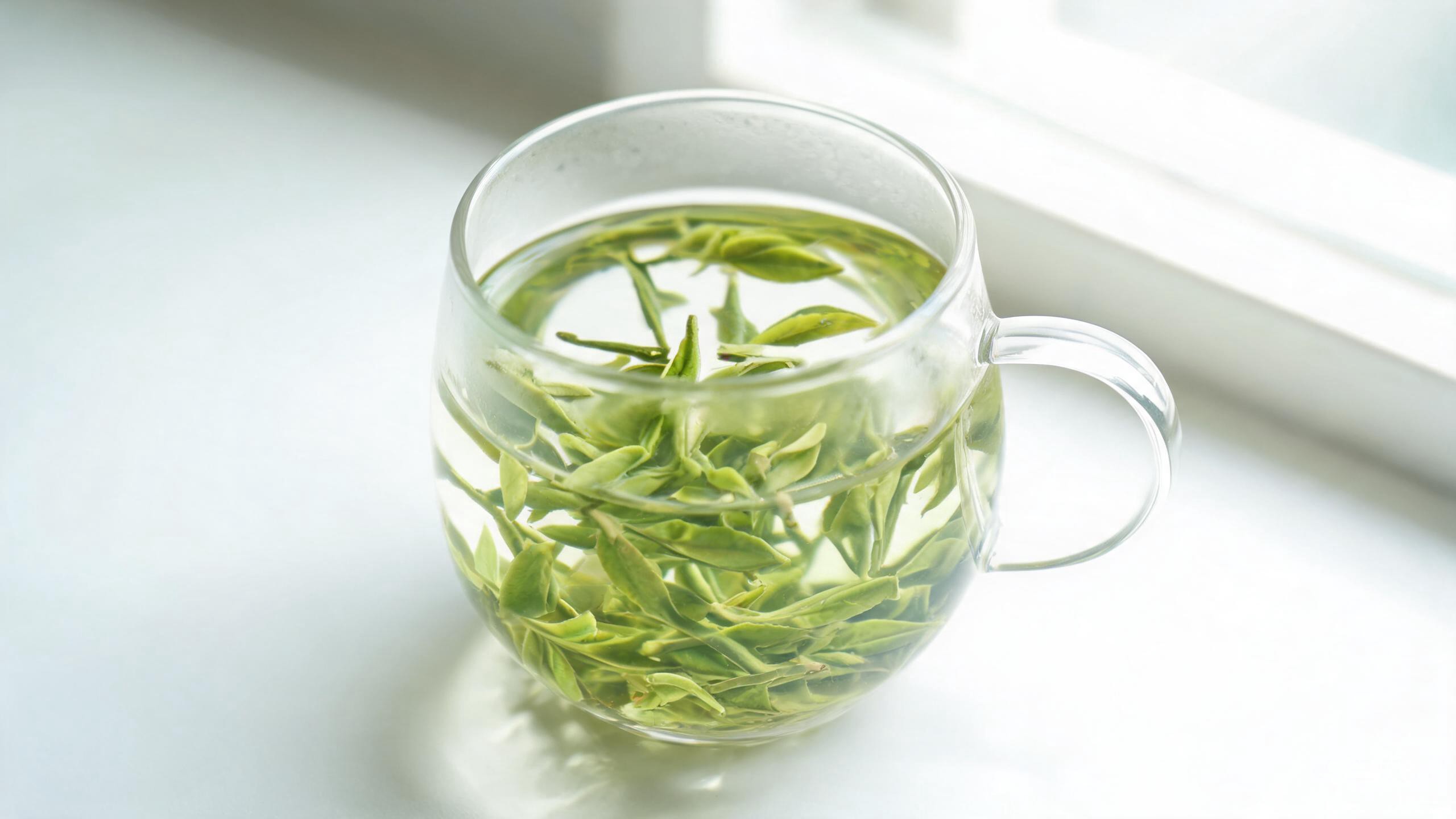 玻璃杯冲泡绿茶